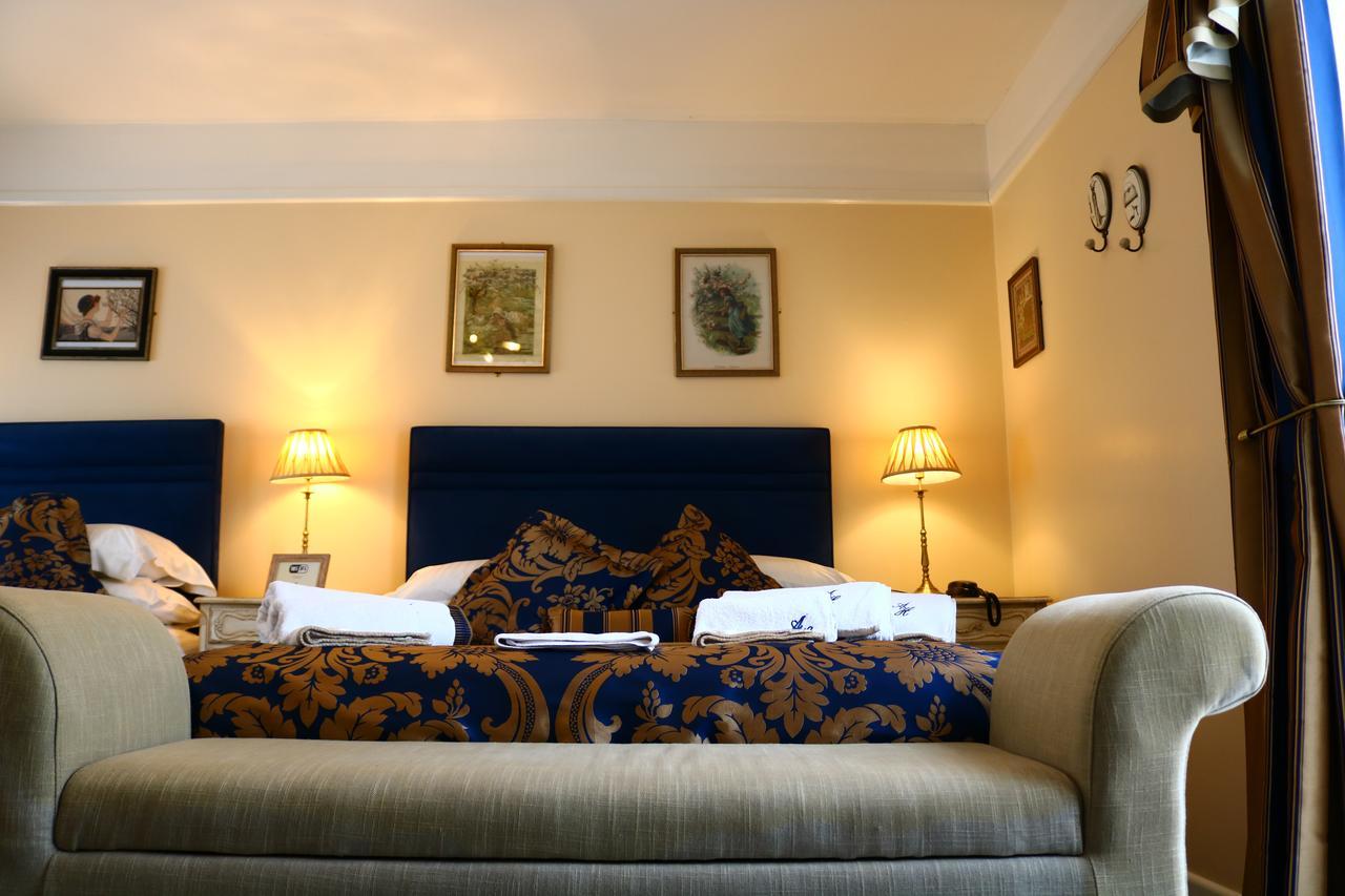 Abbington Hotel Stevenage Ngoại thất bức ảnh